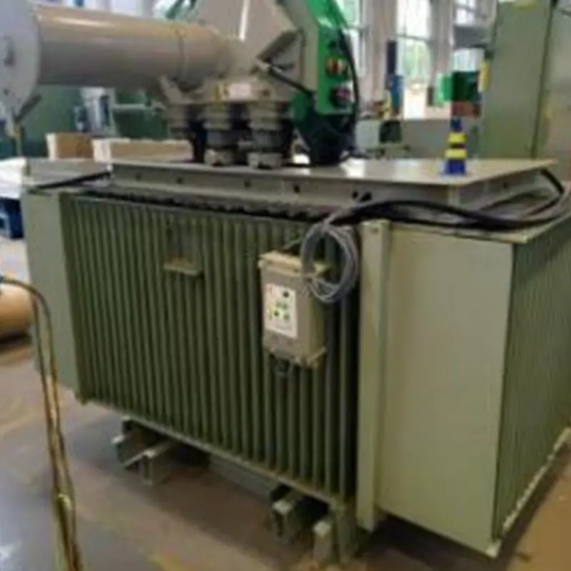 Transformer terendam minyak.jpg